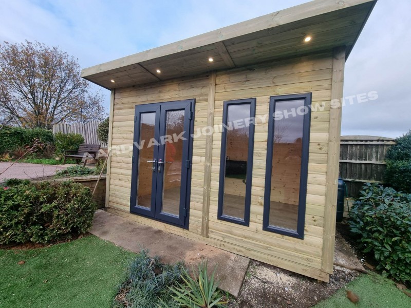 Monarch summerhouse, insulated office, garden