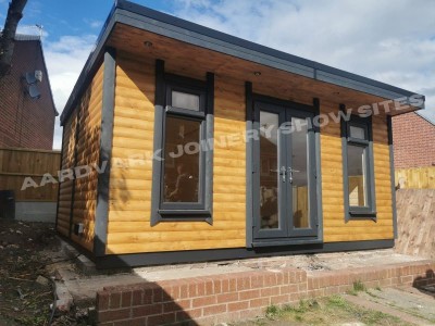 Deluxe sydney, plastered home office, insulated office, garden rooms barnsley, garden rooms manchester